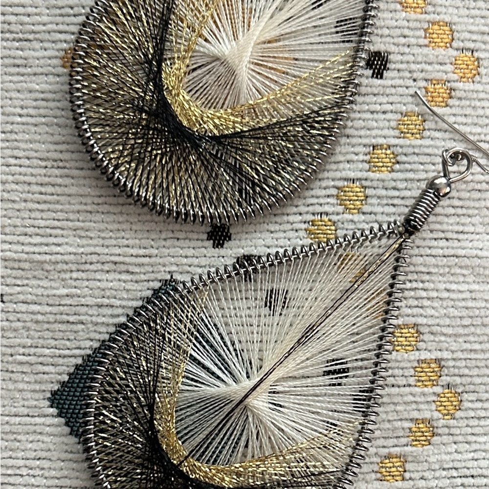 Elegant Black and Gold Teardrop Earrings